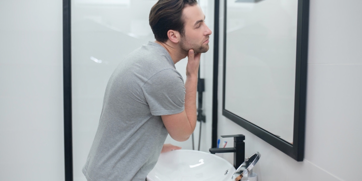 Pria Juga Perlu Pakai Skincare, Ini Tips Mudah Menggunakannya