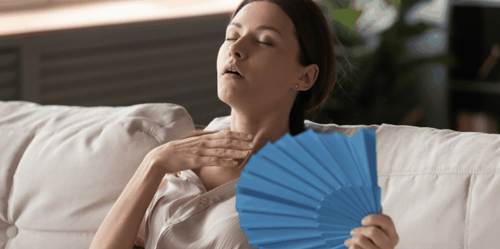 Badan Terasa Panas? Kenali Tanda-Tanda Awal Menopause Dini