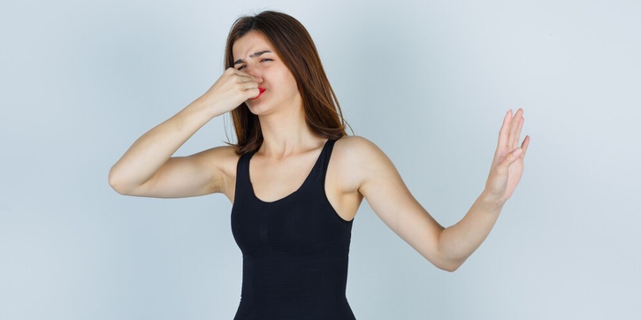 8 Cara Menghilangkan Bau Badan Tanpa Deodoran