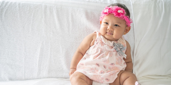 Ini Model Anting Bayi Baru Lahir yang Aman, Moms Perlu Tahu