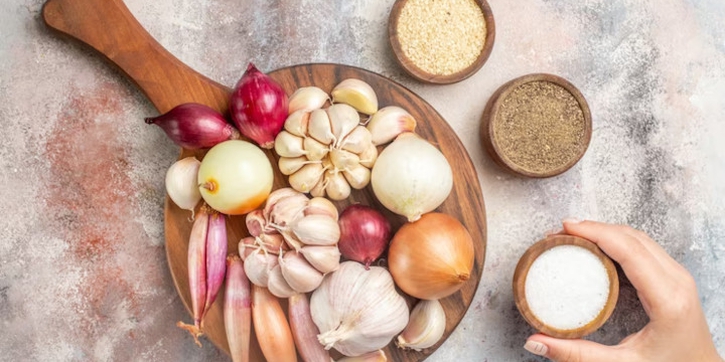 5 Makanan yang Menjadi Penyebab Bau Badan