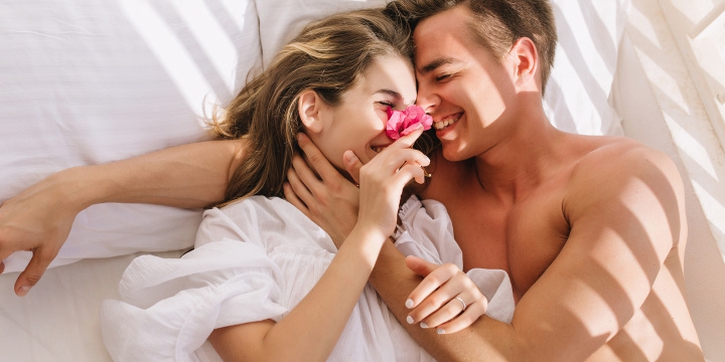 Jangan Langsung Tidur! Ini 6 Manfaat Afterplay Setelah Orgasme