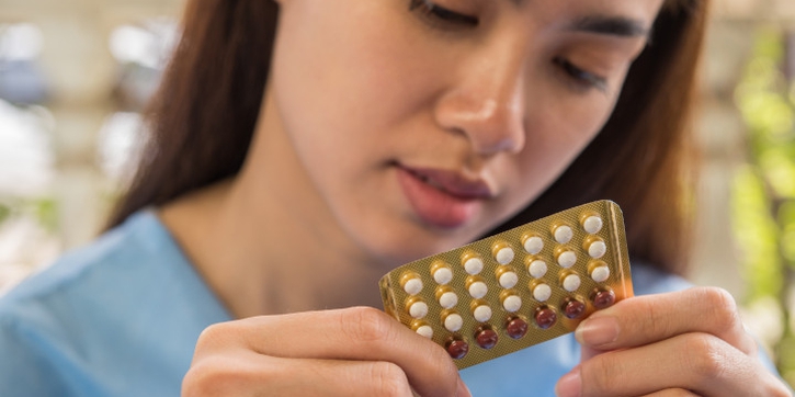 Cara Minum dan Efek Samping Pil KB Microgynon