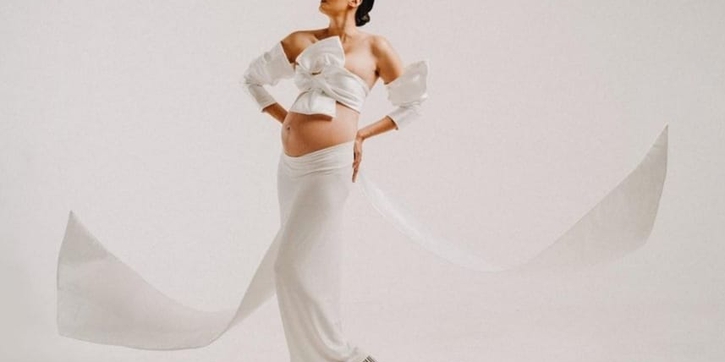 Potret Kehamilan Pertama Nadine Chandrawinata