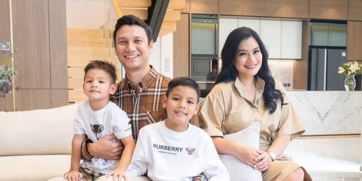 Paling Cantik di Rumah, Ini Deretan Celebrity Moms yang Punya Anak Laki-laki Semua