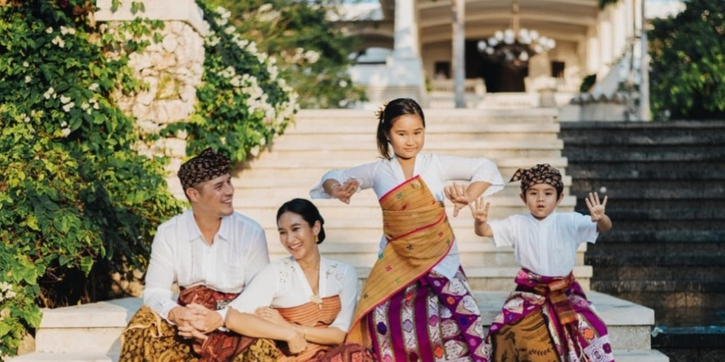 Bukan di Ibu Kota, Deretan Selebriti Berikut Memilih Tinggal di Bali