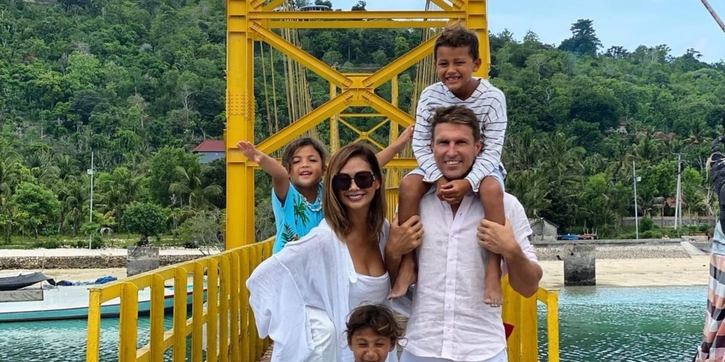 Deretan Selebriti Indonesia yang Menikah dengan WNA