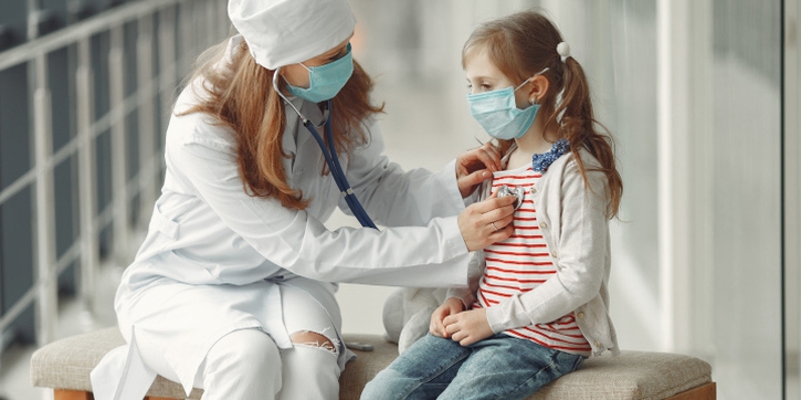Kasus Pneumonia Sedang Marak, Kenali gejalanya pada Anak, Moms!