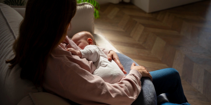 Ciri-Ciri Hamil saat Menyusui yang Perlu Moms Ketahui