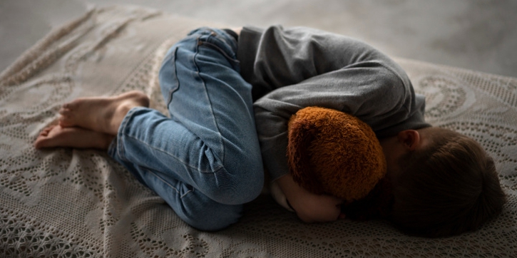 Ini Dampak Psikologis Anak yang Jauh dari Orang Tua