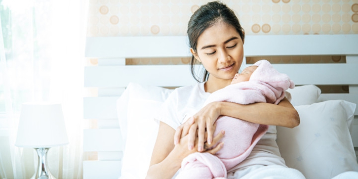 Tips Aman Bangun dari Tempat Tidur Pasca-Caesar