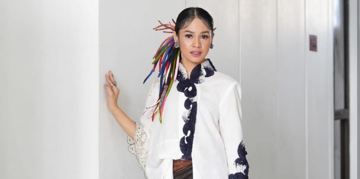 Keren di Atas Panggung dan Keseharian, Intip Gaya Stylish Andien