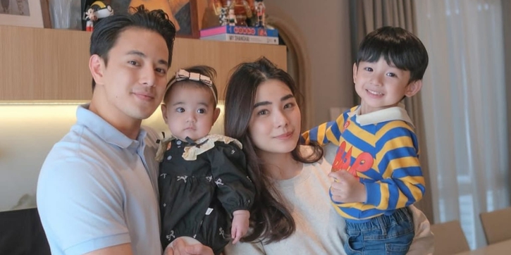 Potret Harmonis Keluarga Billy Davidson dan Patricia Devina