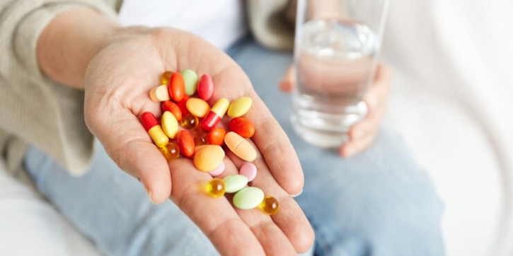 Minum Susu Sebelum atau Setelah Minum Obat, Bolehkah?