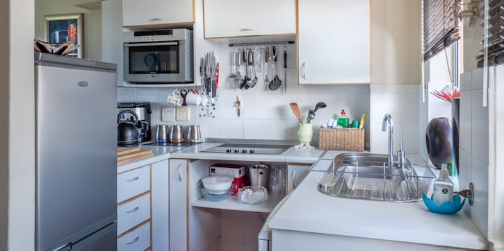 Ini Tips Membersihkan Peralatan Dapur dengan Bahan Alami
