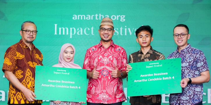 Bangun Desa Lewat Pendidikan, Amartha.org Komitmen Salurkan Rp10 Miliar Beasiswa bagi Pelajar di Daerah