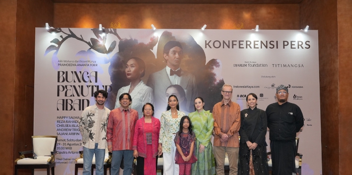 Rayakan Seabad Pramoedya Ananta Toer, Pentas Teater 