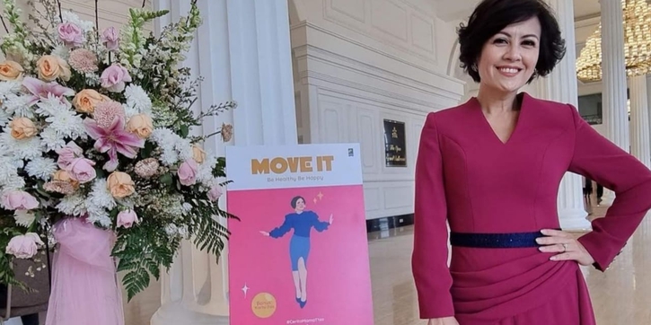 Inspiratif! Ini Deretan Celebrity Moms yang Menulis Buku