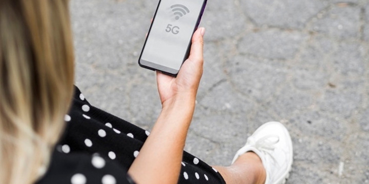 Rekomendasi Handphone 5G untuk Anda yang Butuh Koneksi Cepat