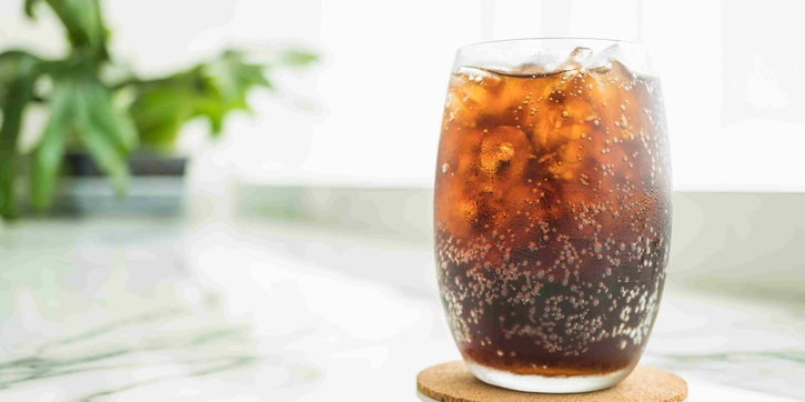 Bolehkah Ibu Menyusui Minum Soda? Ini Jawabannya, Moms