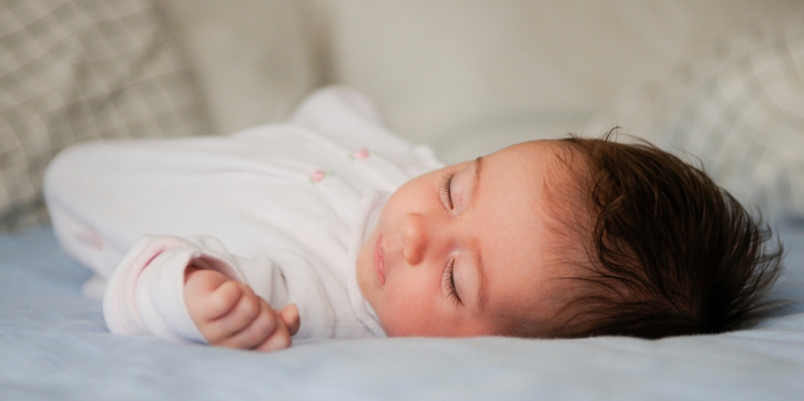 Tabel Jam Tidur Bayi yang Perlu Moms Perhatikan