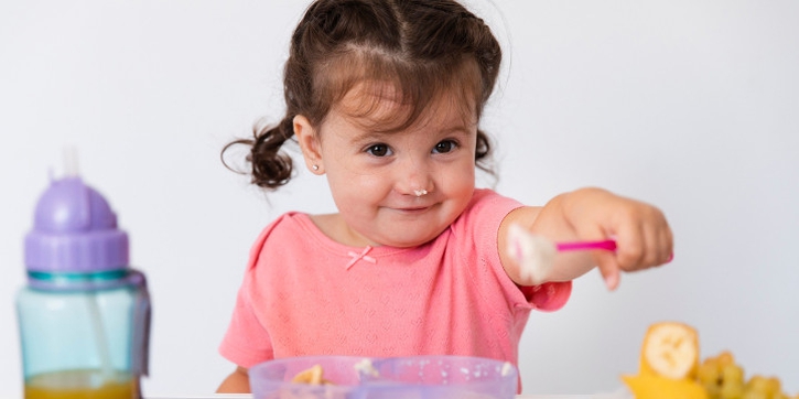 Optimalkan Tumbuh Kembang Anak Lewat Peralatan Makan Berkarakter