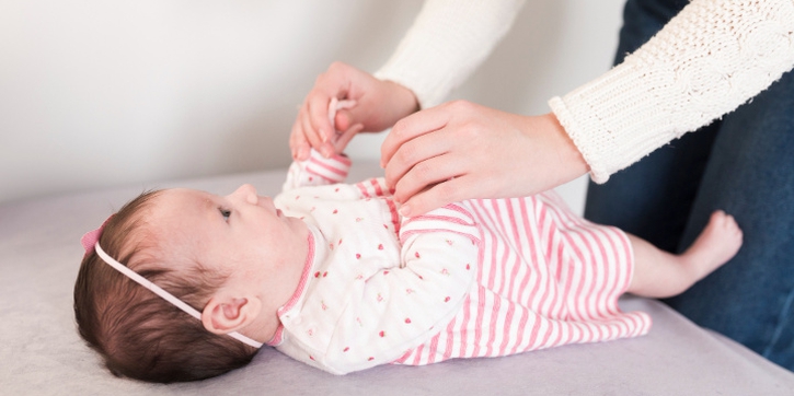 Kenapa Bayi Sering Kaget Seperti Kejang? Ini Penjelasannya, Moms