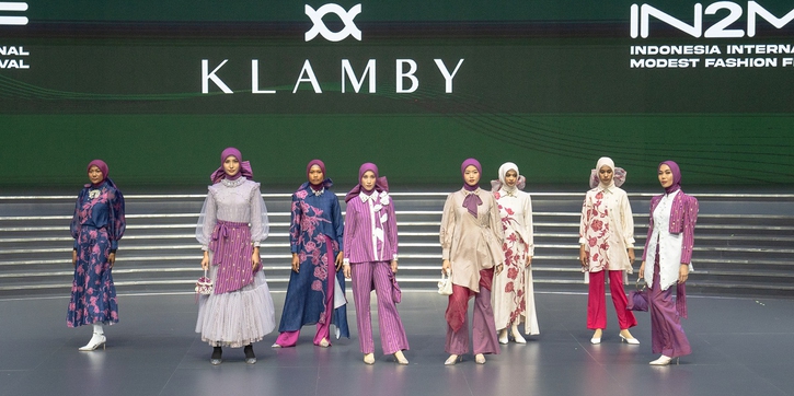 Representasi Pesona Alam Indonesia Lewat Wastra Nusantara