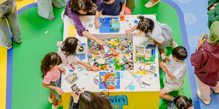 Nikmati Liburan Sekolah Bersama Keluarga, Main dan Jadi Hebat di LEGO Playground