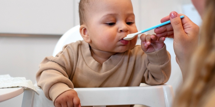 Cara Mengolah Buah untuk Bayi 6 Bulan yang Aman, Lembut, dan Kaya Gizi