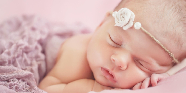100 Nama Bayi Perempuan Islami Tercantik Huruf R