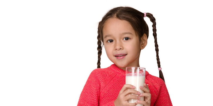 Susu Cair Steril sebagai Tambahan Nutrisi Daya Tahan Tubuh Anak