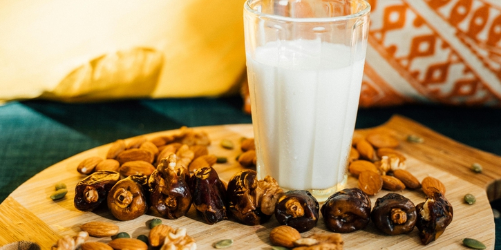 8 Manfaat Susu Kurma untuk Ibu Hamil