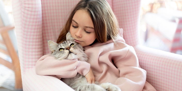 7 Penyakit dari Kucing yang Bisa Menular pada Anak-Anak