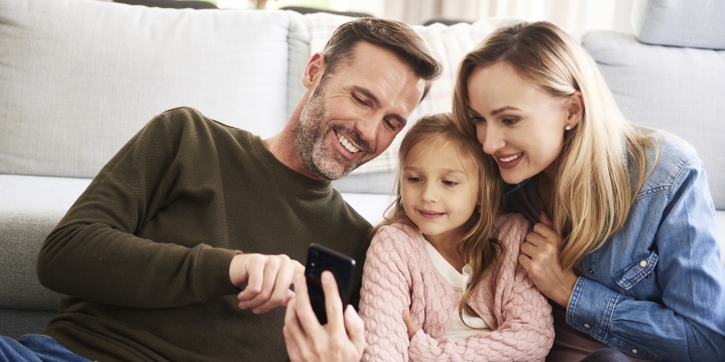 Cegah Hoaks Soal Parenting, Aplikasi Tentang Anak Sediakan Informasi Kredibel
