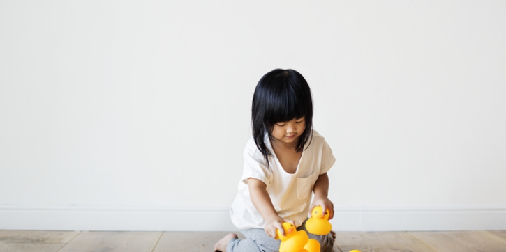 5 Tips agar Anak Mau Bermain Sendiri Tanpa Ditemani Orang Tua