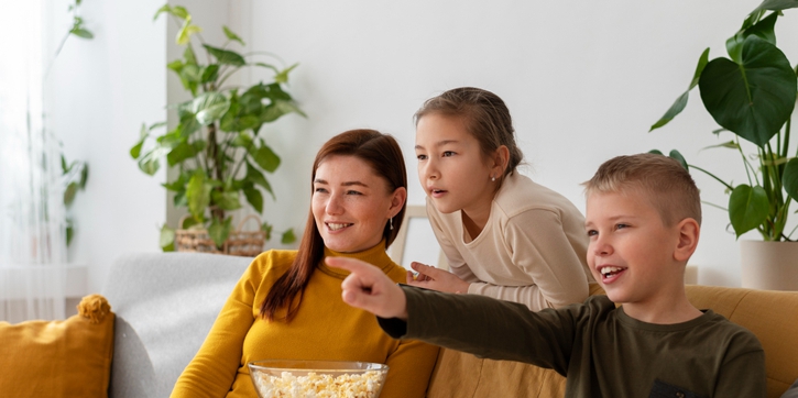 Libur Lebaran Makin Seru, Ini Rekomendasi Film dan Serial Lokal untuk Ditonton Bersama Keluarga