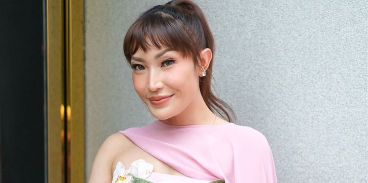Ini Rahasia Perawatan untuk Kulit Awet Muda dan Glowing Ala Ayu Dewi