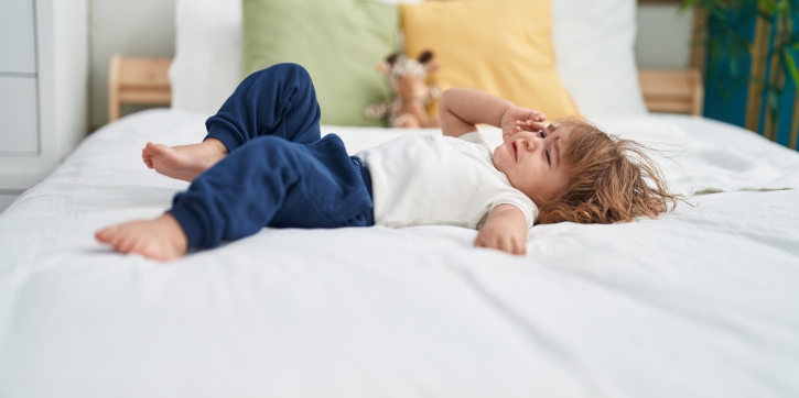 Moms, Ini Penyebab Anak 2 Tahun Sering Menangis saat Tidur