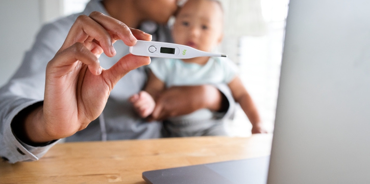 Bayi Sakit, Kapan Harus Dibawa ke Dokter dan Kapan Cukup di Rumah Saja?