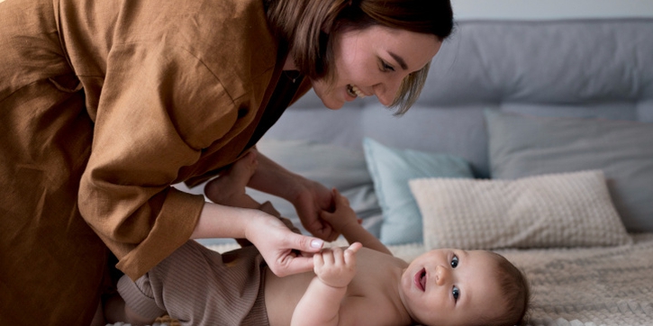 5 Cara Menjaga Kelembapan Kulit Bayi dengan Mudah