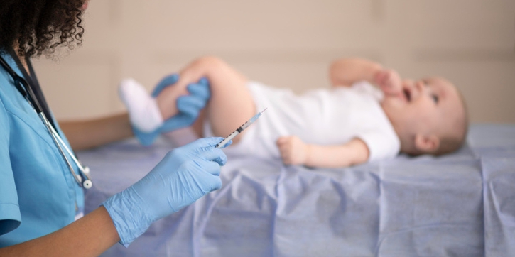 Imunisasi Campak 9 Bulan Bisa Sebabkan Panas pada Bayi atau Tidak? Ini Faktanya