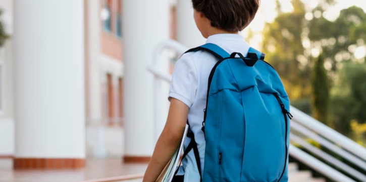 Tips Memilih Tas Sekolah Ergonomis untuk Anak