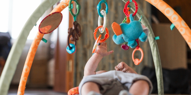 Pilihan Mainan Anak 3 Bulan untuk Tumbuh Kembang yang Optimal