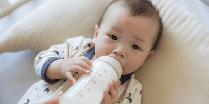 Bayi Sering Tersedak saat Menyusu? Ini Penyebab, Cara Mengatasi, dan Tanda Bahayanya