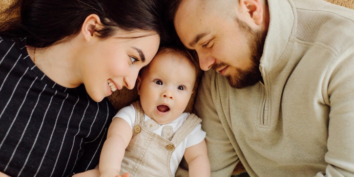 Ide Nama Bayi yang Berasal dari Gabungan Nama Ibu dan Ayah