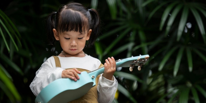 7 Manfaat Bermain Musik untuk Kecerdasan Anak