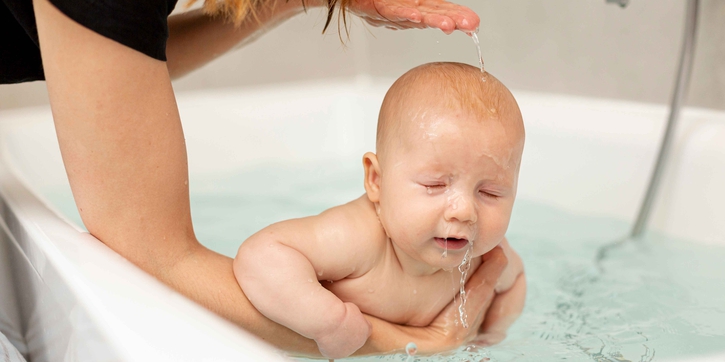 Mimpi Memandikan Bayi, Benarkah Pertanda Baik?