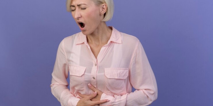 Kram Perut saat Menopause: Penyebab dan Cara Mengatasinya