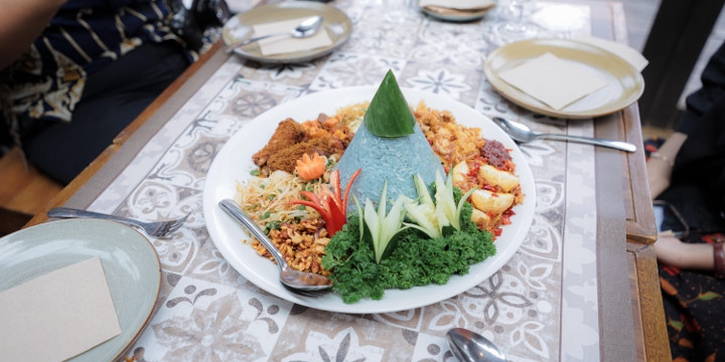 Menikmati Petualangan Kuliner 50 Tahun dari Sarirasa Group